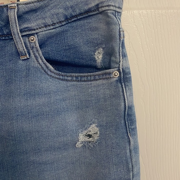 Levi’s 29 | Skinny High Rise Distressed Jeans - Picture 3 of 6